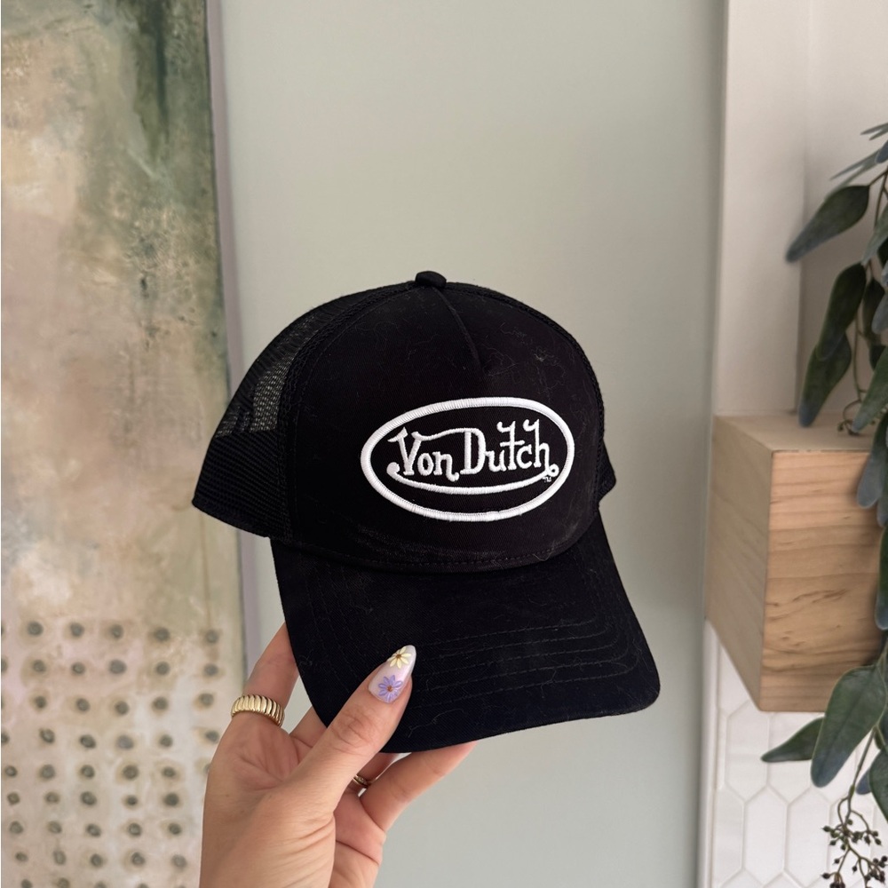 Von Dutch Black Trucker Hat